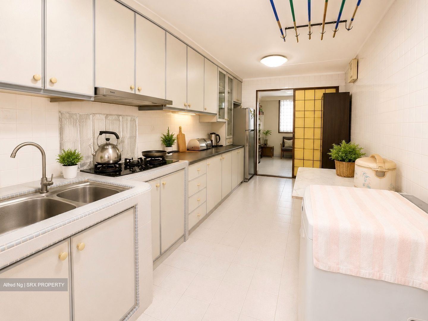 Blk 233 Serangoon Avenue 3 (Serangoon), HDB 4 Rooms #575326251